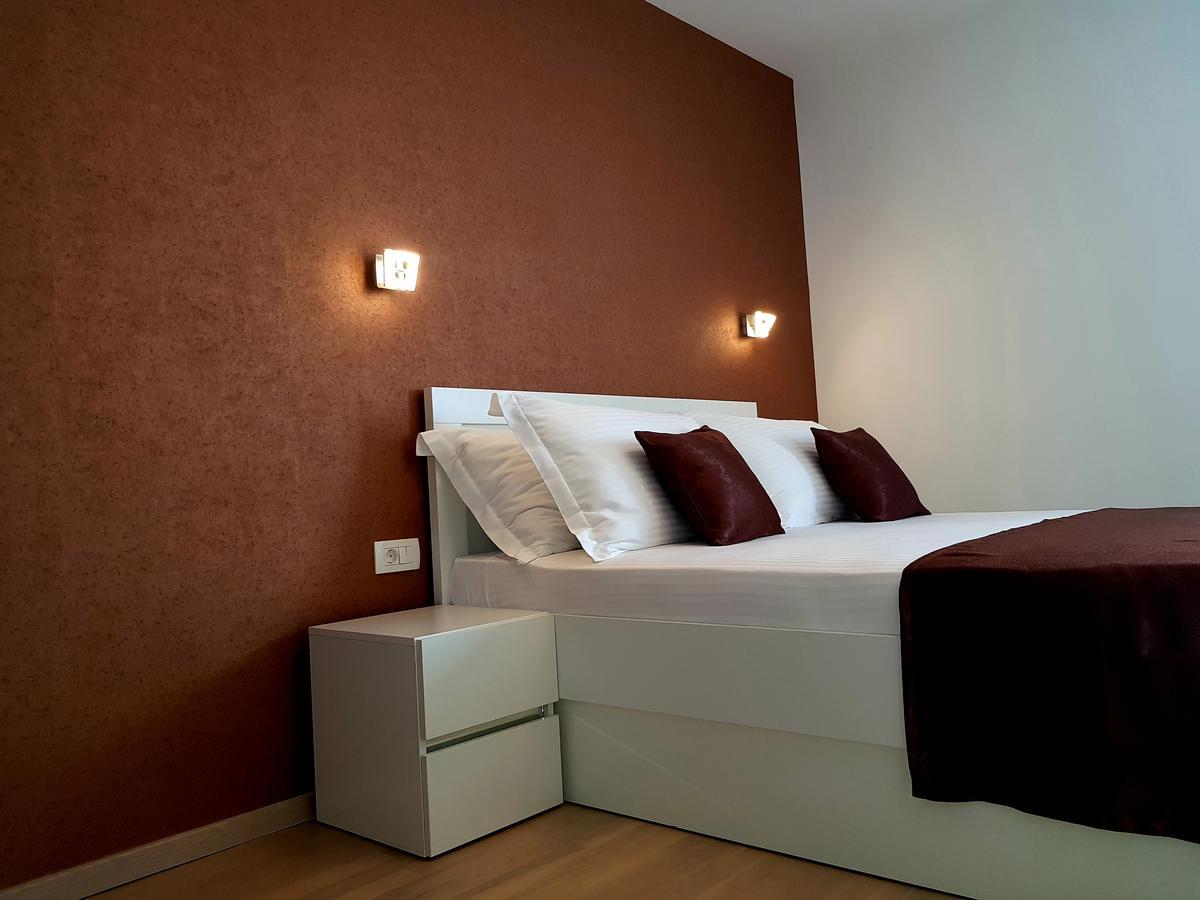 Apartments Petricevic Podstrana Exterior photo